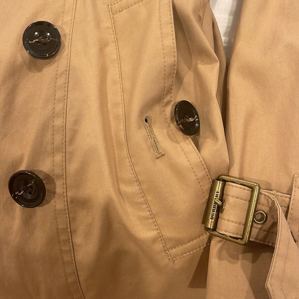 Burberry Tan Trench Coat with Brown Lining - Picture 14 of 14